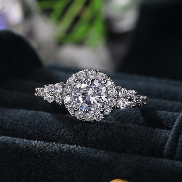 🔥Classic Engagement Anillos Pure CZ Wedding Beautiful Ring for Women, L101 - Picture 3 of 6